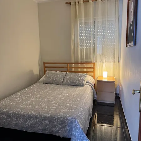 Modern In Vecindario With Fast Wifi Apartmán