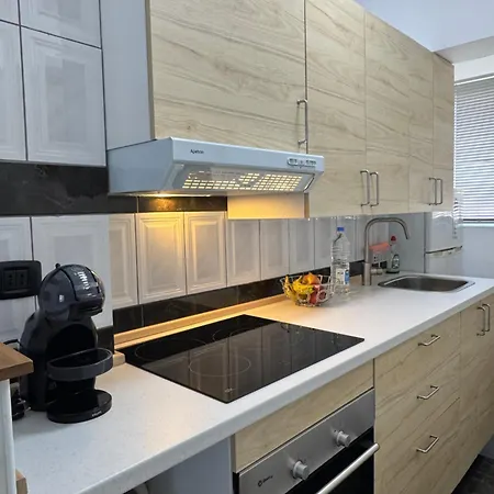 Modern In Vecindario With Fast Wifi
